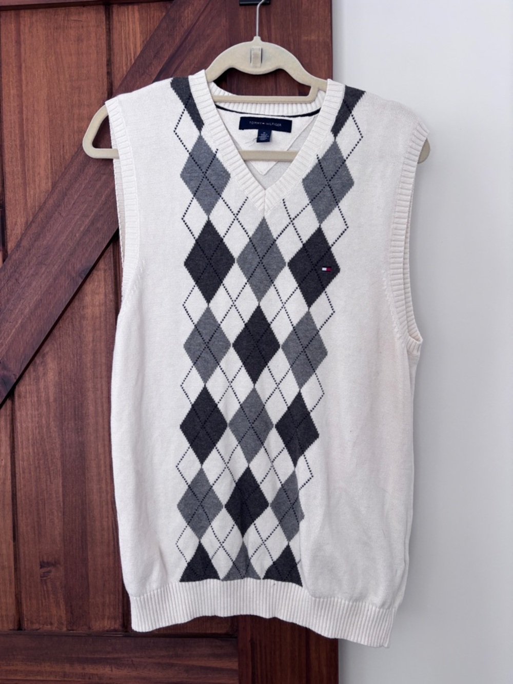 Vintage Tommy Hilfiger Men’s Cream Argyle Knit Sweater Vest